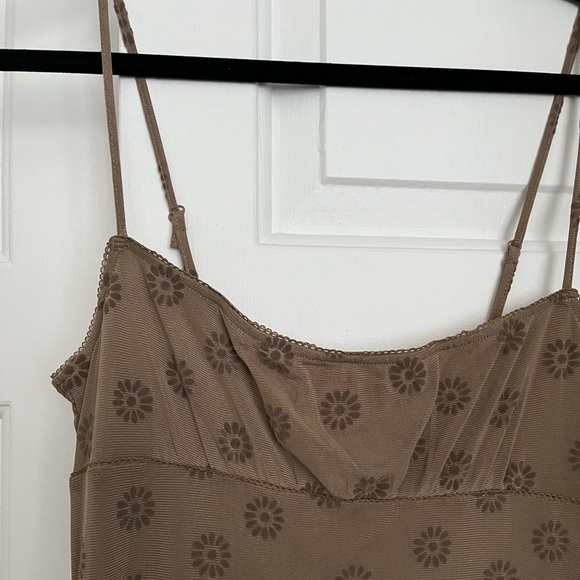 Princess Polly Brown Maxi Dress - Picture 4 of 5